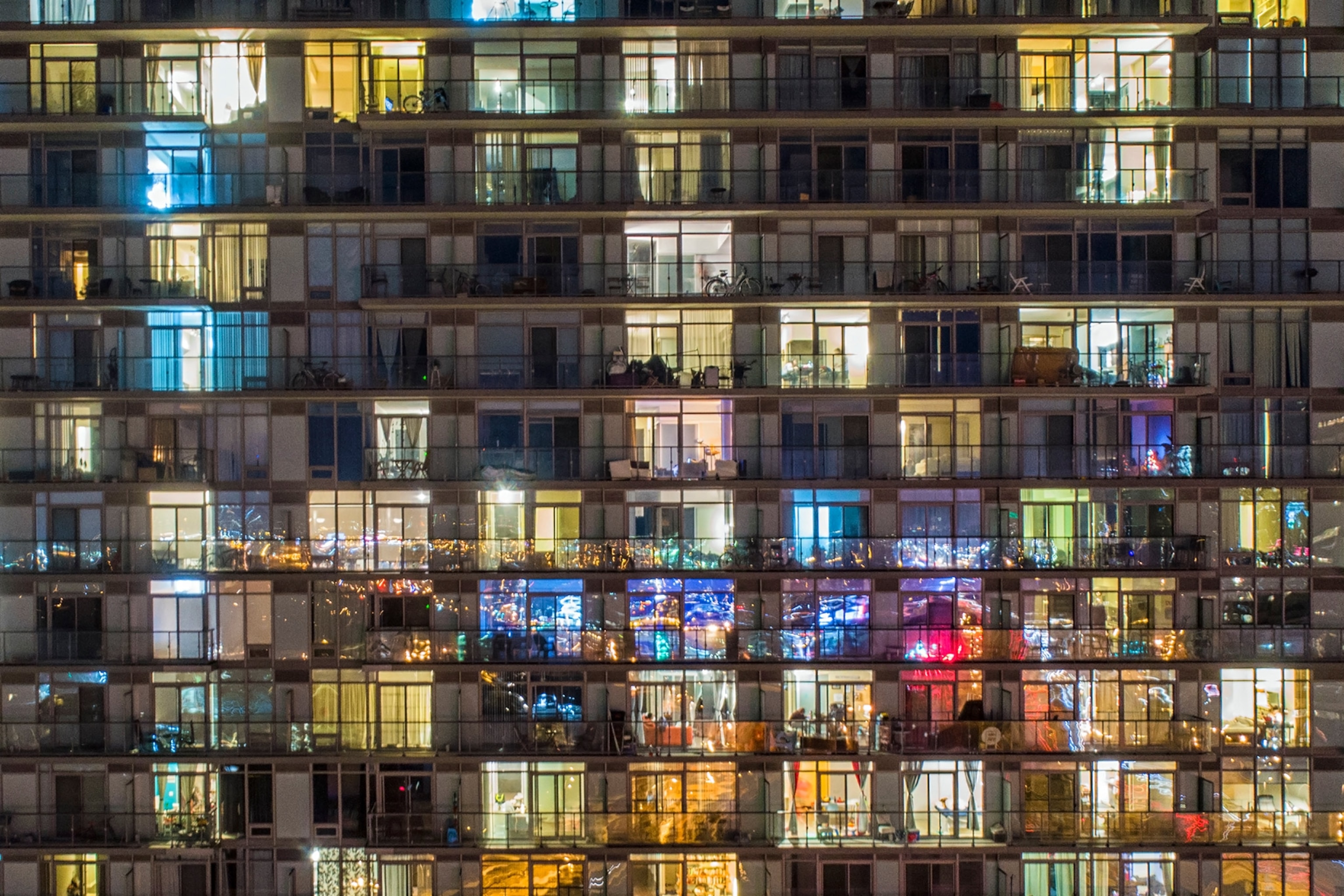 夜里亮着的万家灯火